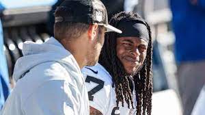 Davante Adams Throws Shade